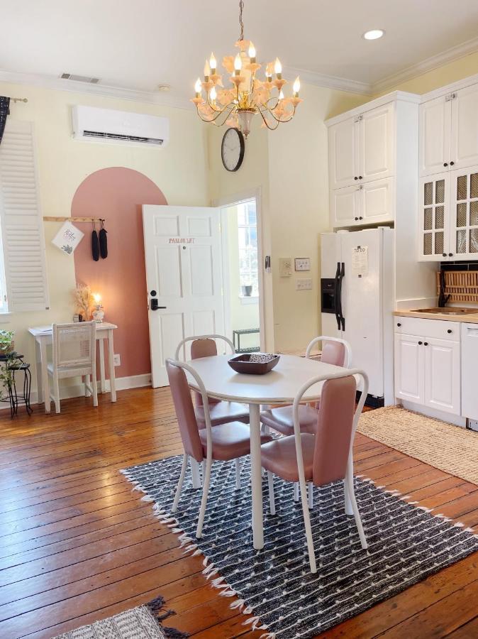 Charming 1885 Parlor Loft Downtown Savannah Stay Eksteriør bilde
